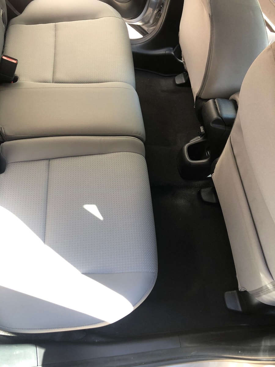 Servicios de limpieza a vapor del interior de automóviles cerca de mí.